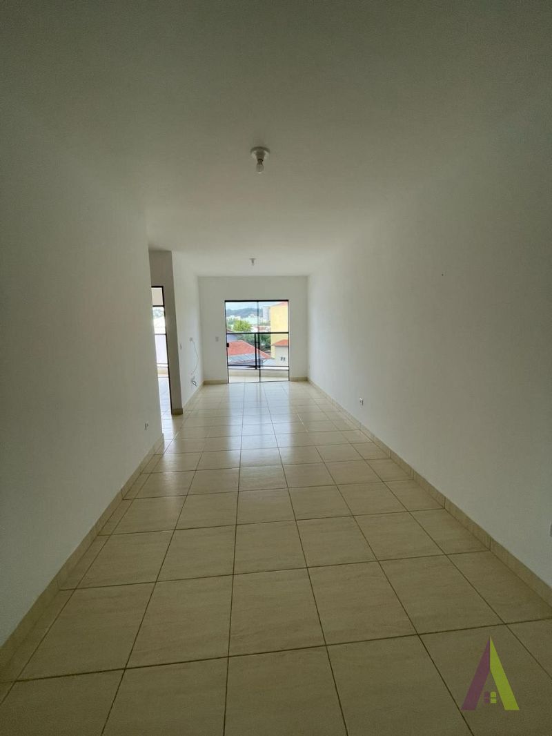 Apartamento em Bairro Tradicional de São Roque!