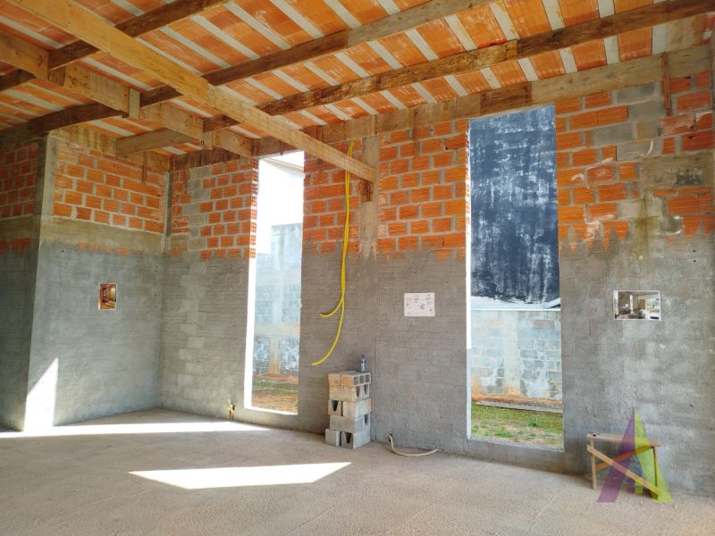 Casa em Condomínio de Alto Padrão em São Roque!