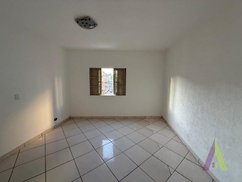 Sala Comercial no Centro de São Roque!