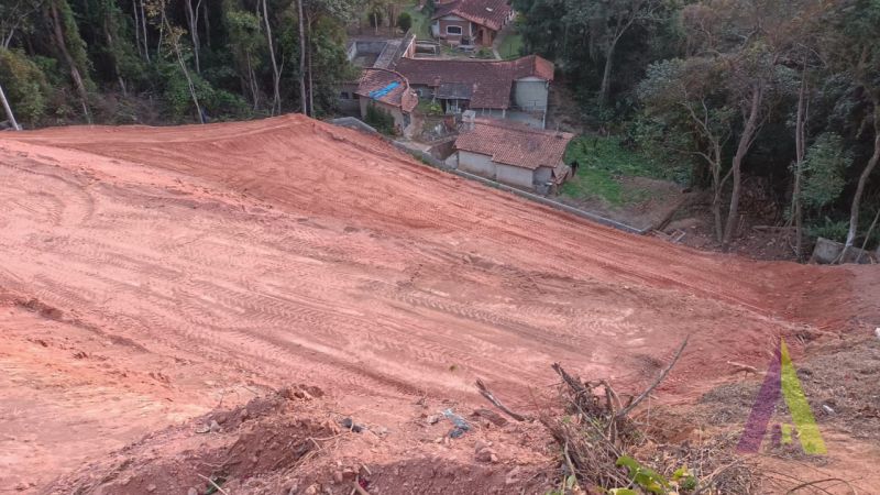 Terreno em Condomínio no bairro Engenho em ARAÇARIGUAMA
