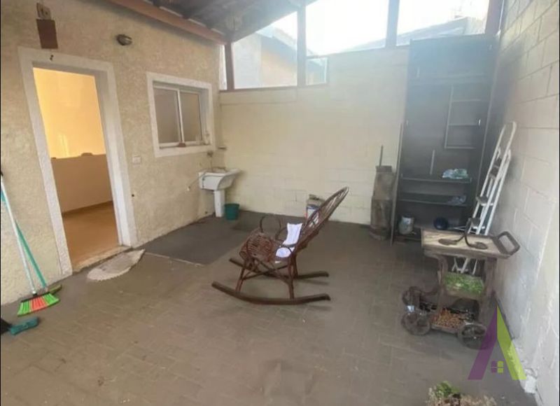 Casa Térrea em Condomínio Fechado de Marinque!