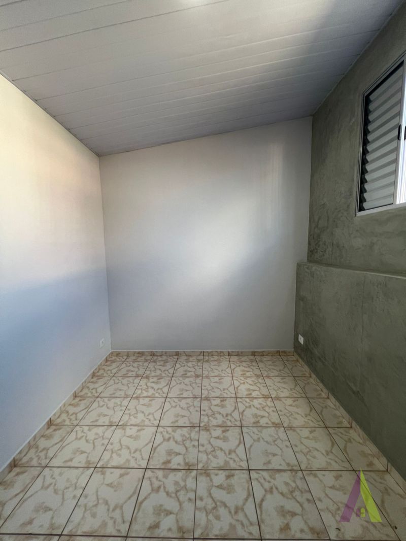 Casa Térrea em Bairro Tradicional de São Roque!