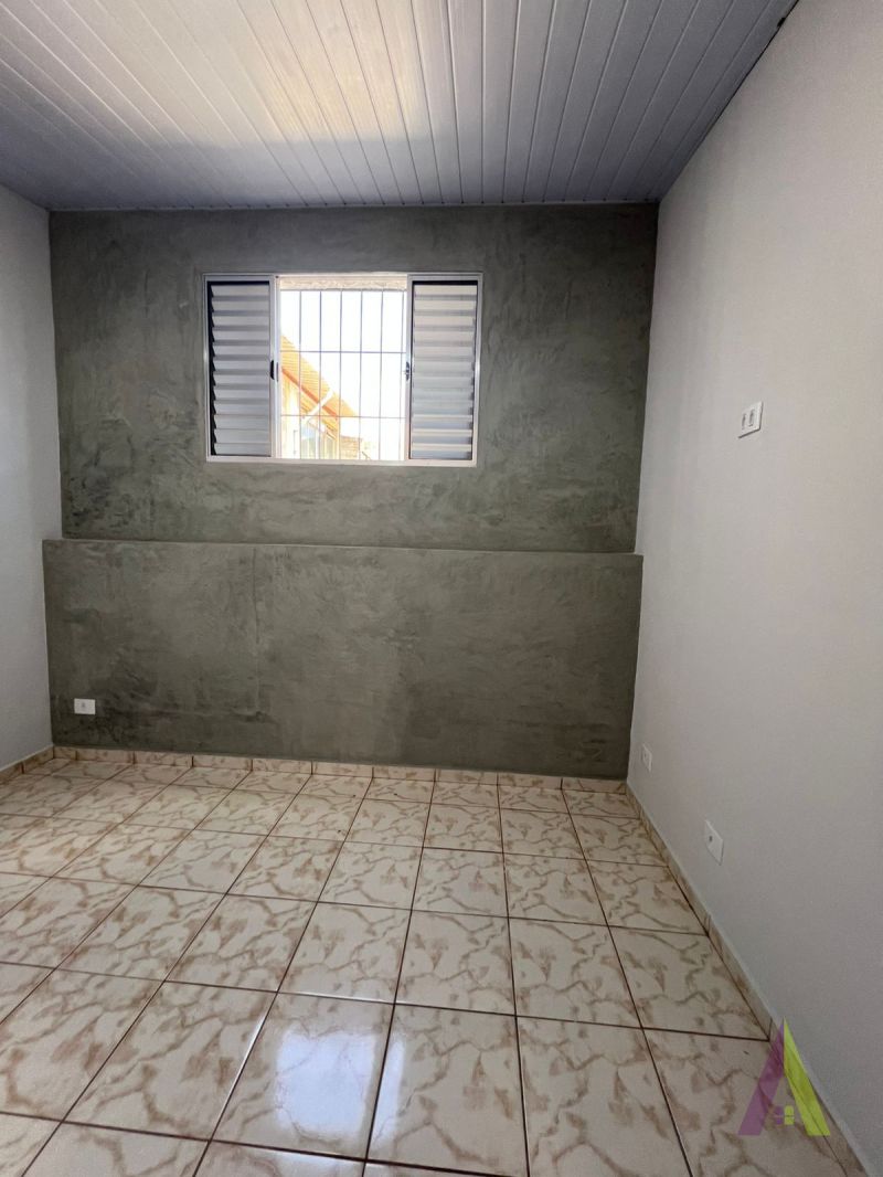 Casa Térrea em Bairro Tradicional de São Roque!