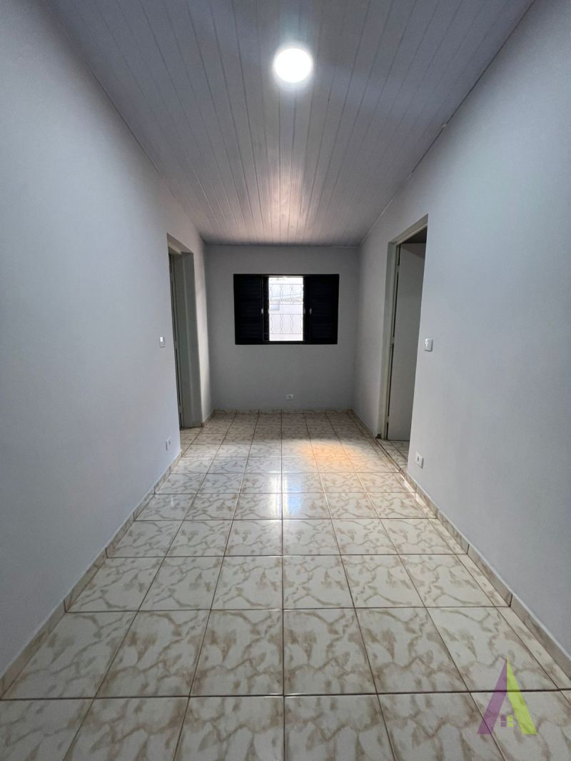 Casa Térrea em Bairro Tradicional de São Roque!