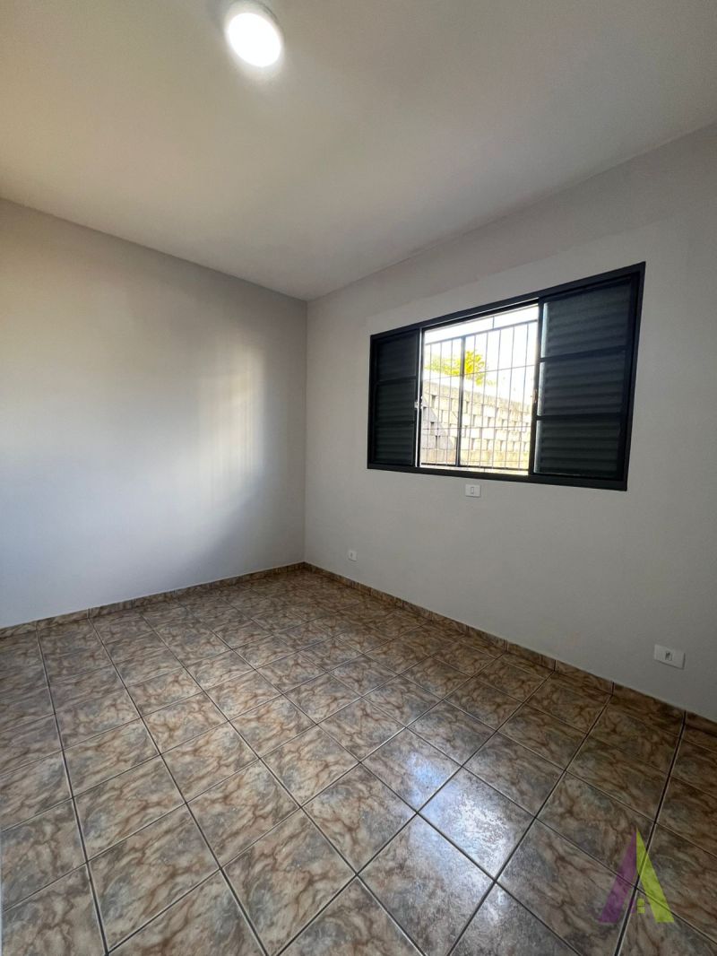 Casa Térrea em Bairro Tradicional de São Roque!
