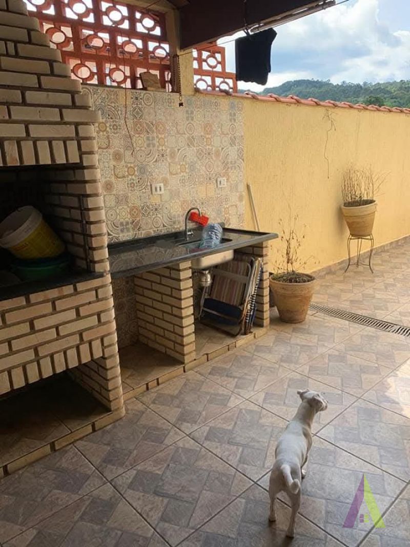 Sobrado em Bairro Tradicional de São Roque!