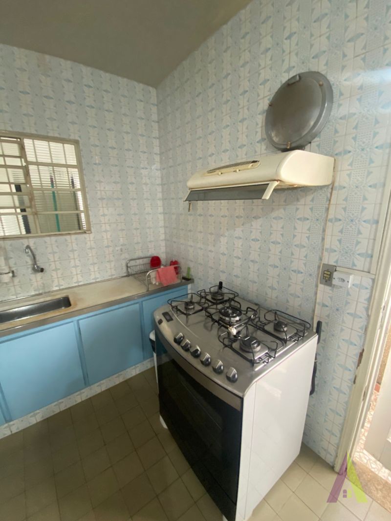 Casa Térrea em Bairro Tradicional de São Roque!