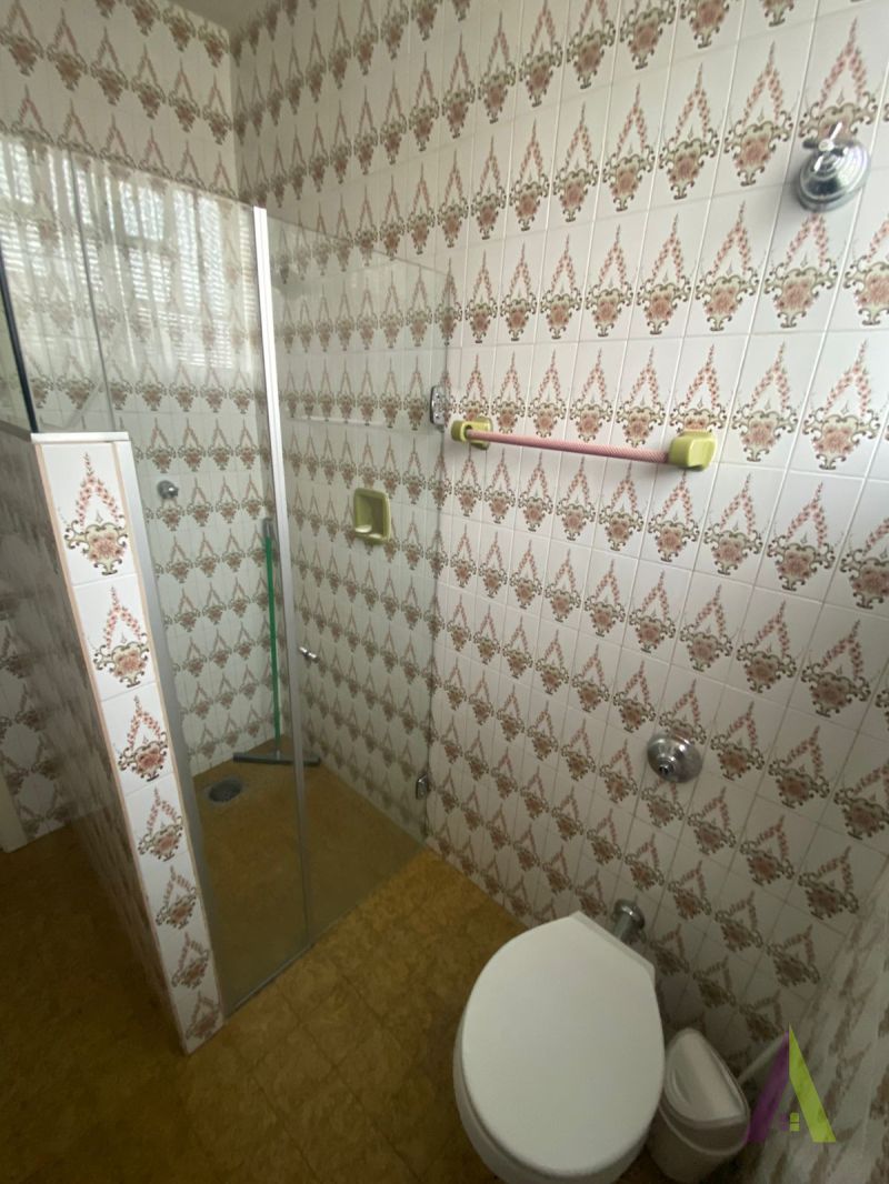 Casa Térrea em Bairro Tradicional de São Roque!