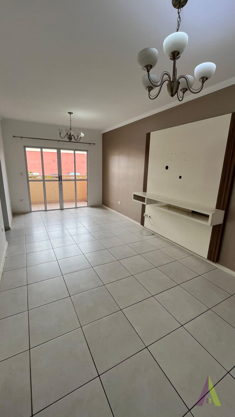 Apartamento com Quintal no Centro de São Roque!