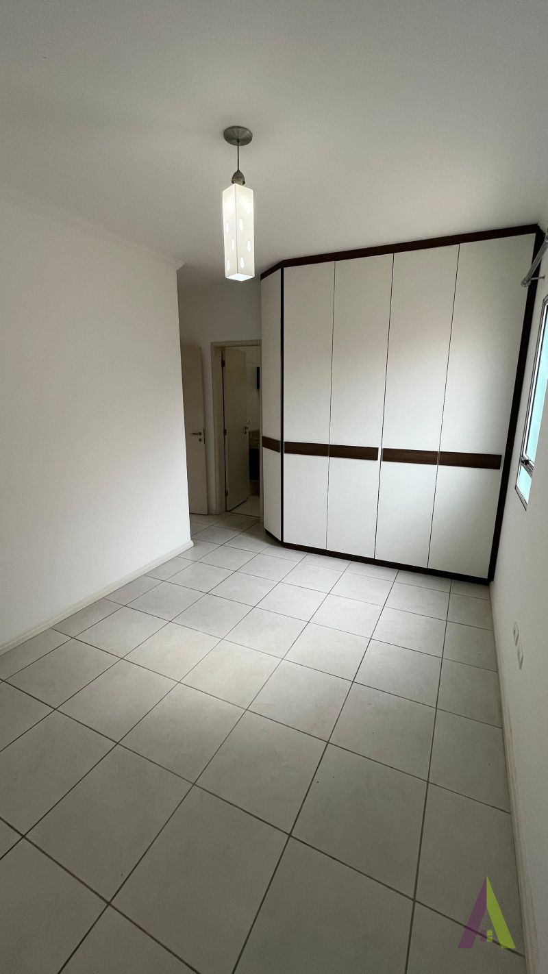 Apartamento com Quintal no Centro de São Roque!