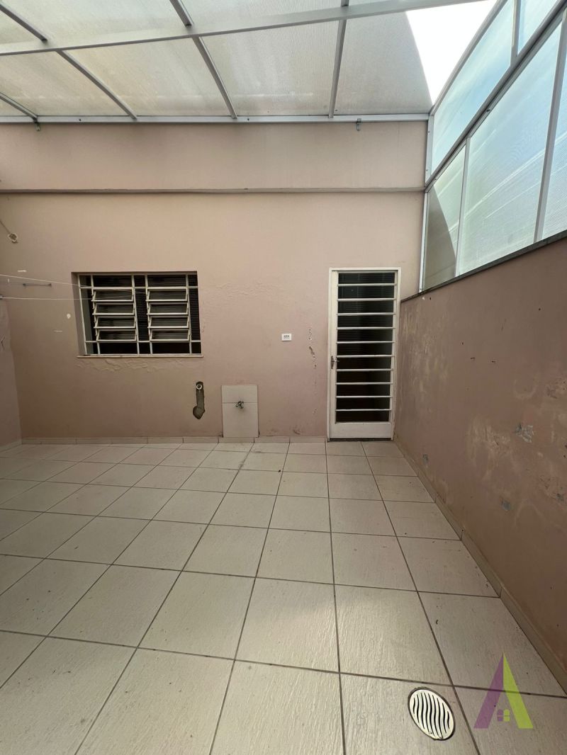Sobrado em Bairro Nobre de São Roque!