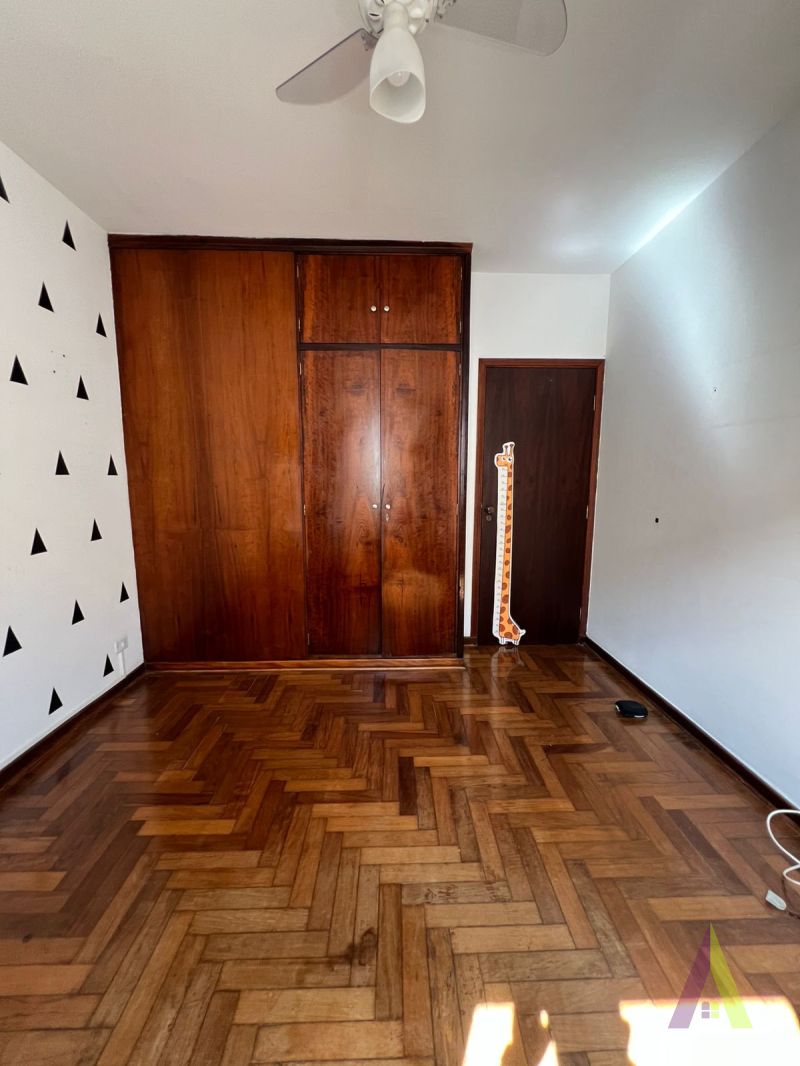 Sobrado em Bairro Nobre de São Roque!