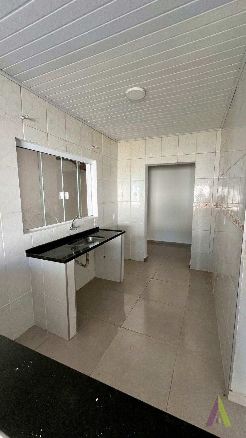 Casa Térrea em Bairro Próximo ao Centro de São Roque!