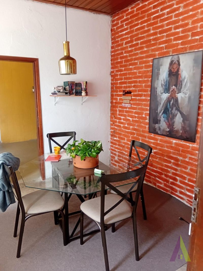 Casa Térrea Versátil em Localização Privilegiada de São Roque!