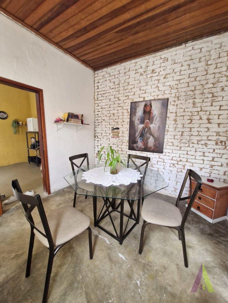 Casa Térrea Versátil em Localização Privilegiada de São Roque!