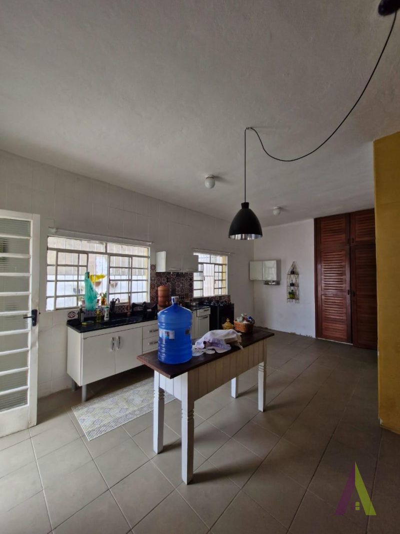 Casa Térrea Versátil em Localização Privilegiada de São Roque!