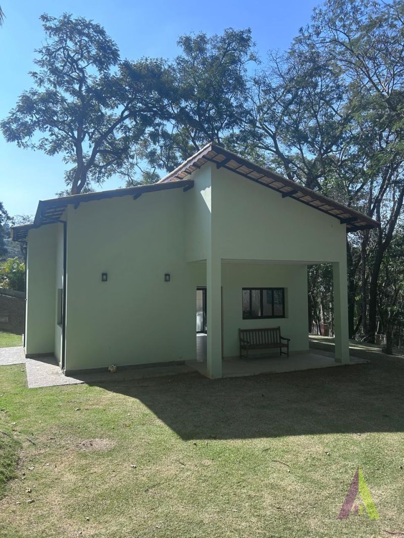 Chácara em Condomínio Fechado de São Roque!