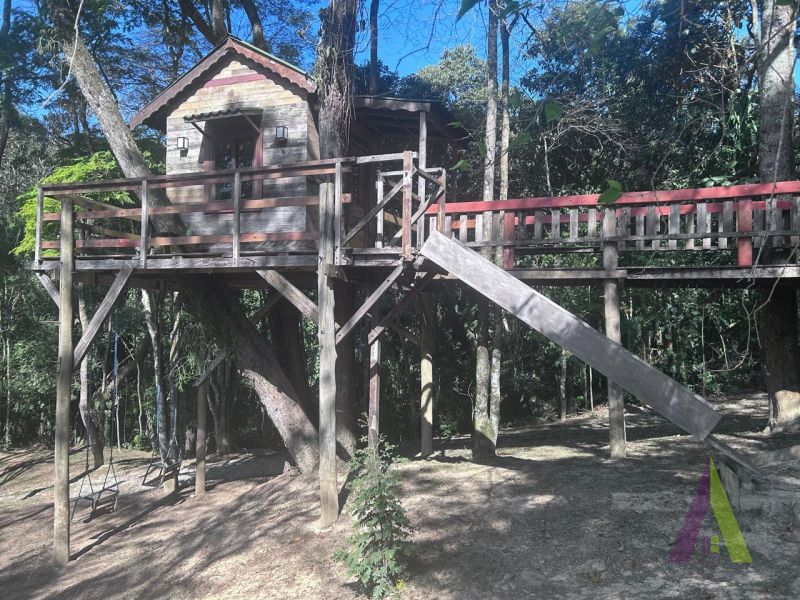 Chácara em Condomínio Fechado de São Roque!