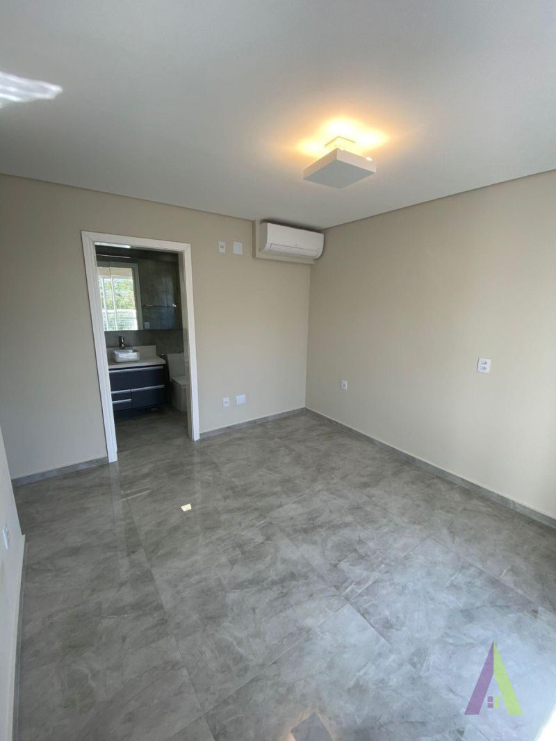 Apartamento Alto Padrão Próximo ao Centro de São Roque! 