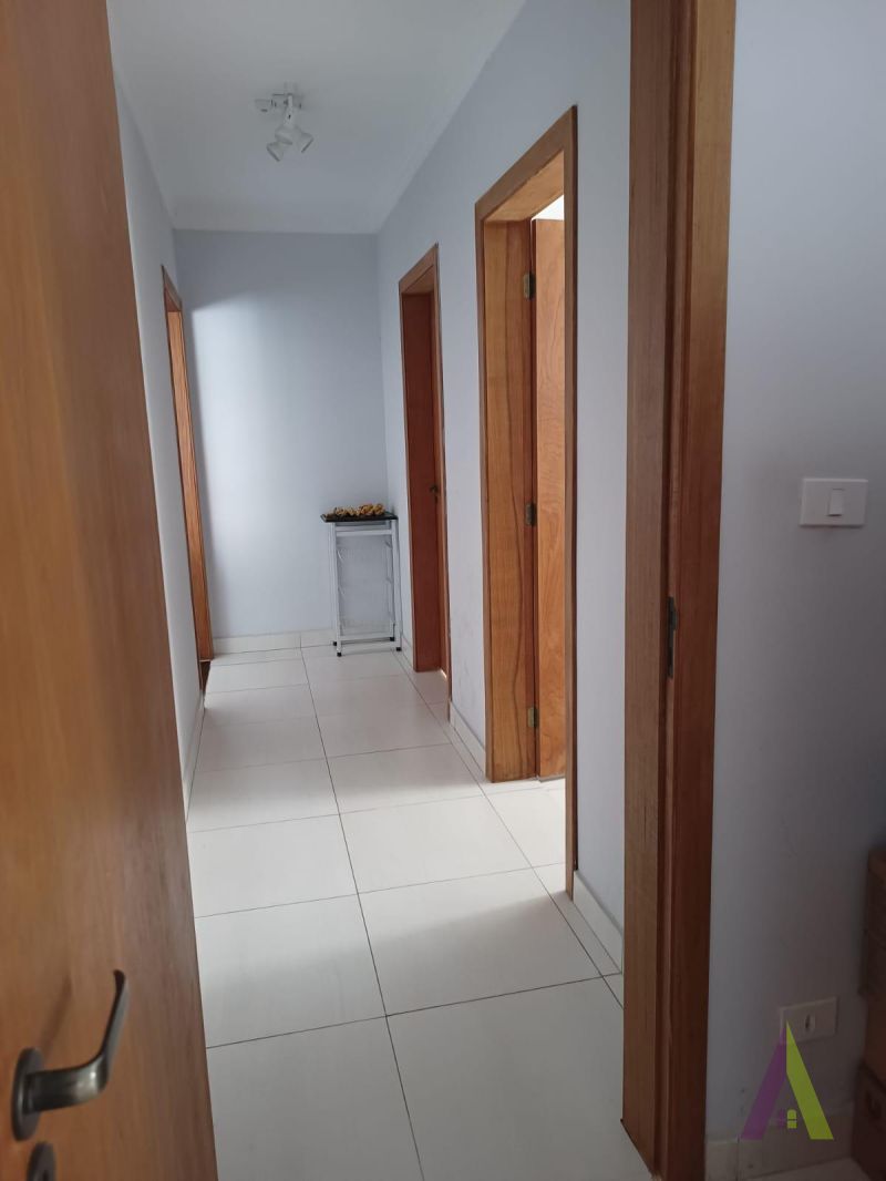 Casa Térrea no Centro de São Roque!