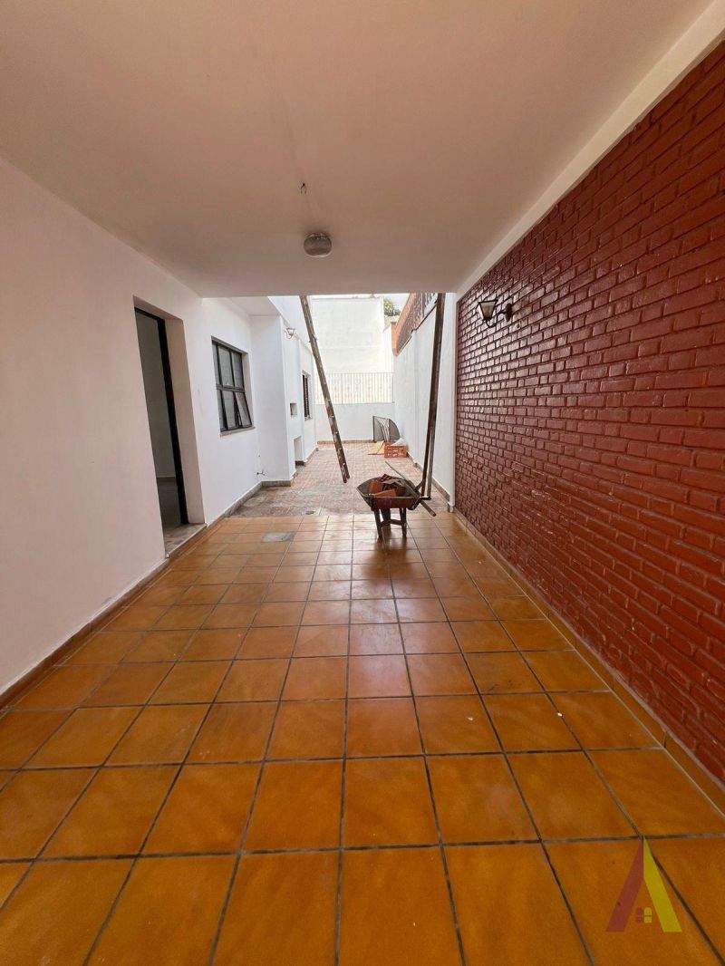 Sobrado Comercial em Bairro Tradicional de São Roque!