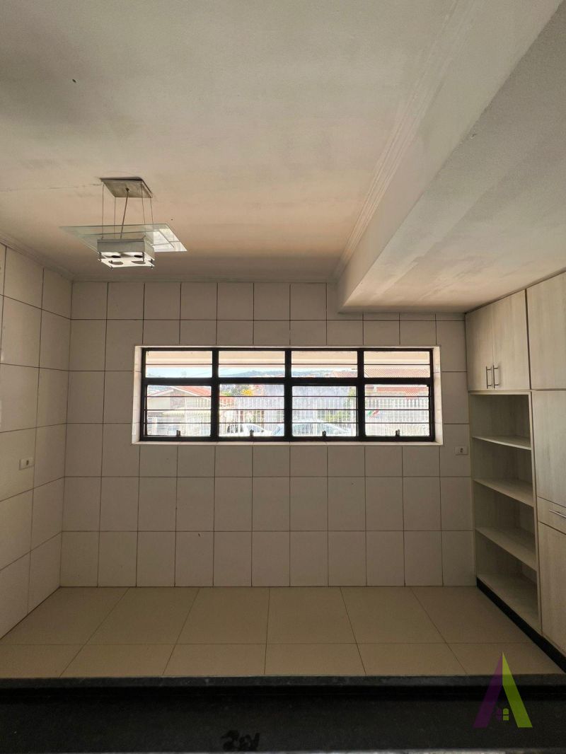 Sobrado Comercial em Bairro Tradicional de São Roque!