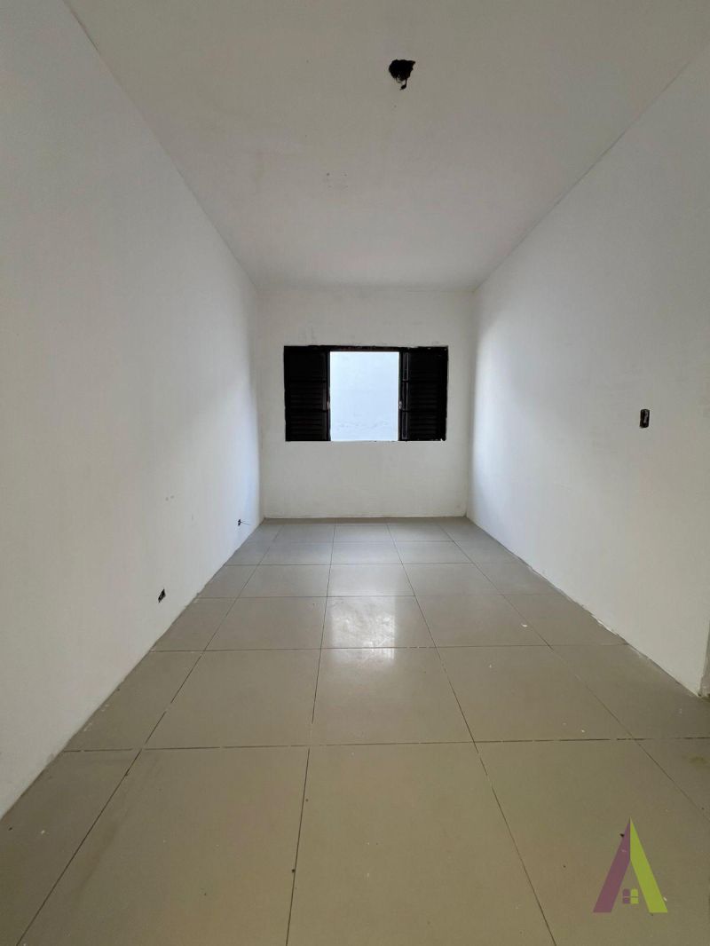Sobrado Comercial em Bairro Tradicional de São Roque!