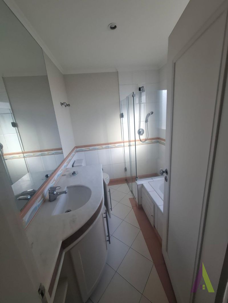 Apartamento Triplex em Condomínio de Alto Padrão de São Roque!