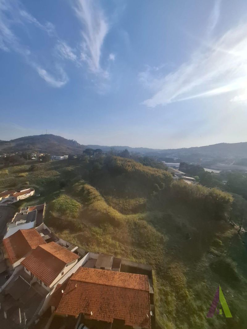 Apartamento Triplex em Condomínio de Alto Padrão de São Roque!