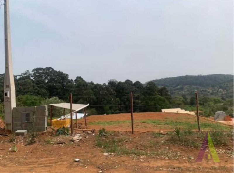 Terreno Plano no Roteiro do Vinho em São Roque!