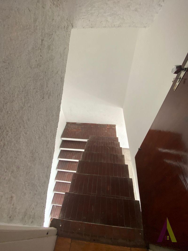 Sobrado Próximo ao Centro de São Roque! 