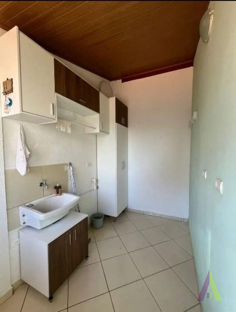 Casa em Condomínio em Bairro Tradicional em São Roque! 