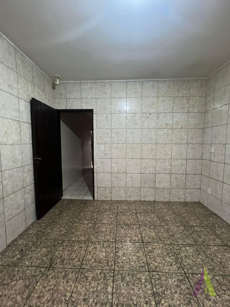 Sobrado Próximo ao Centro de São Roque! 