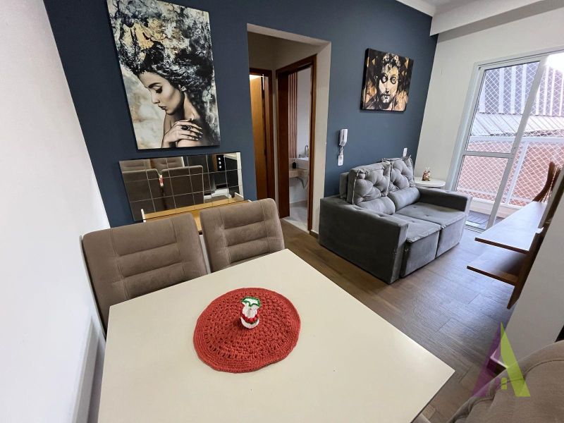 Apartamento com Sacada e Elevador em São Roque!