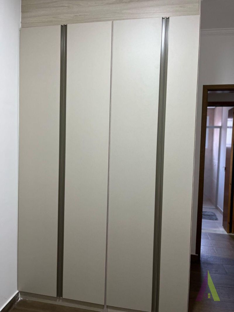 Apartamento com Sacada e Elevador em São Roque!
