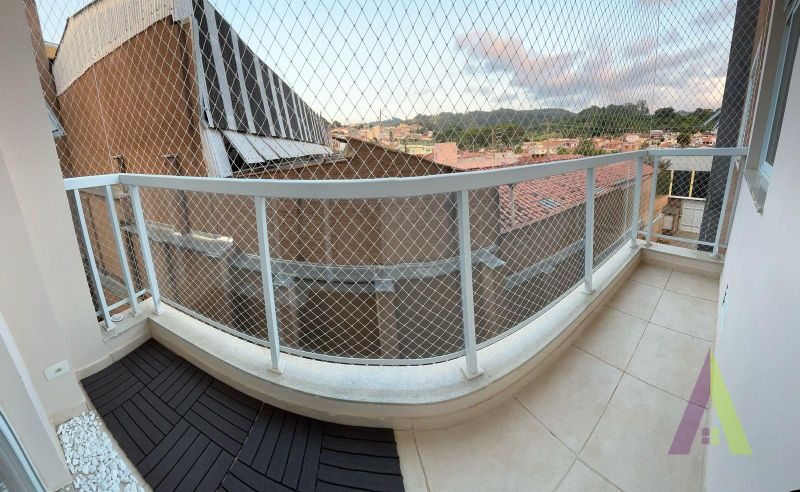 Apartamento com Sacada e Elevador em São Roque!