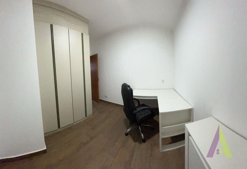 Apartamento com Sacada e Elevador em São Roque!