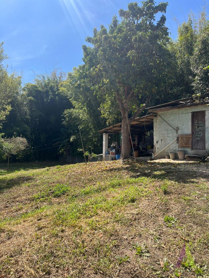 Terreno no bairro Jardim Caparelli (Mailasqui) em SÃO ROQUE