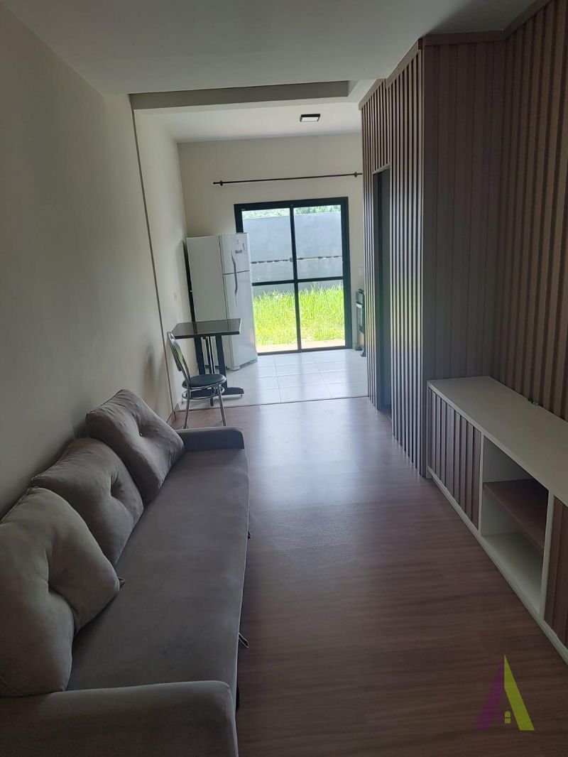 Casa em Condomínio Próximo ao Centro de São Roque!