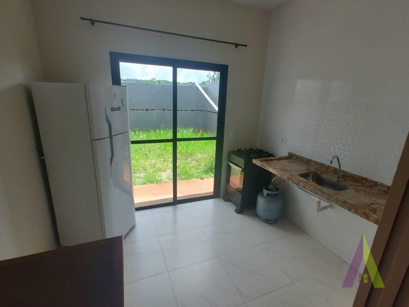Casa em Condomínio Próximo ao Centro de São Roque!