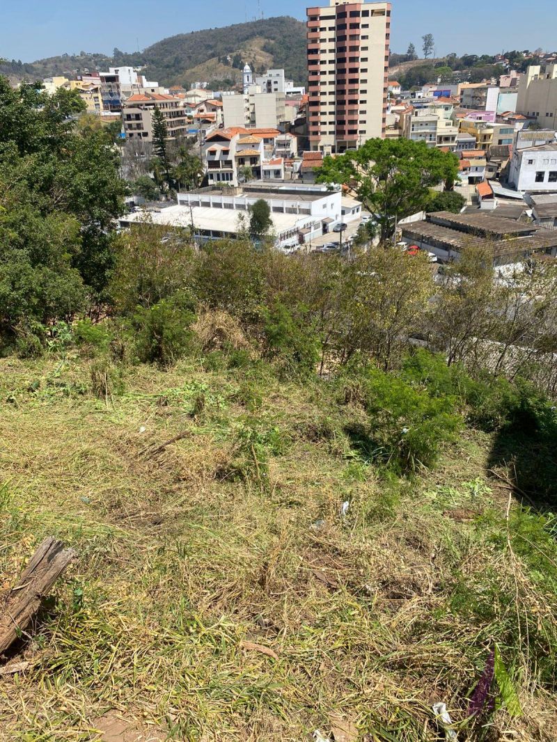 Terreno no Centro de São Roque! 