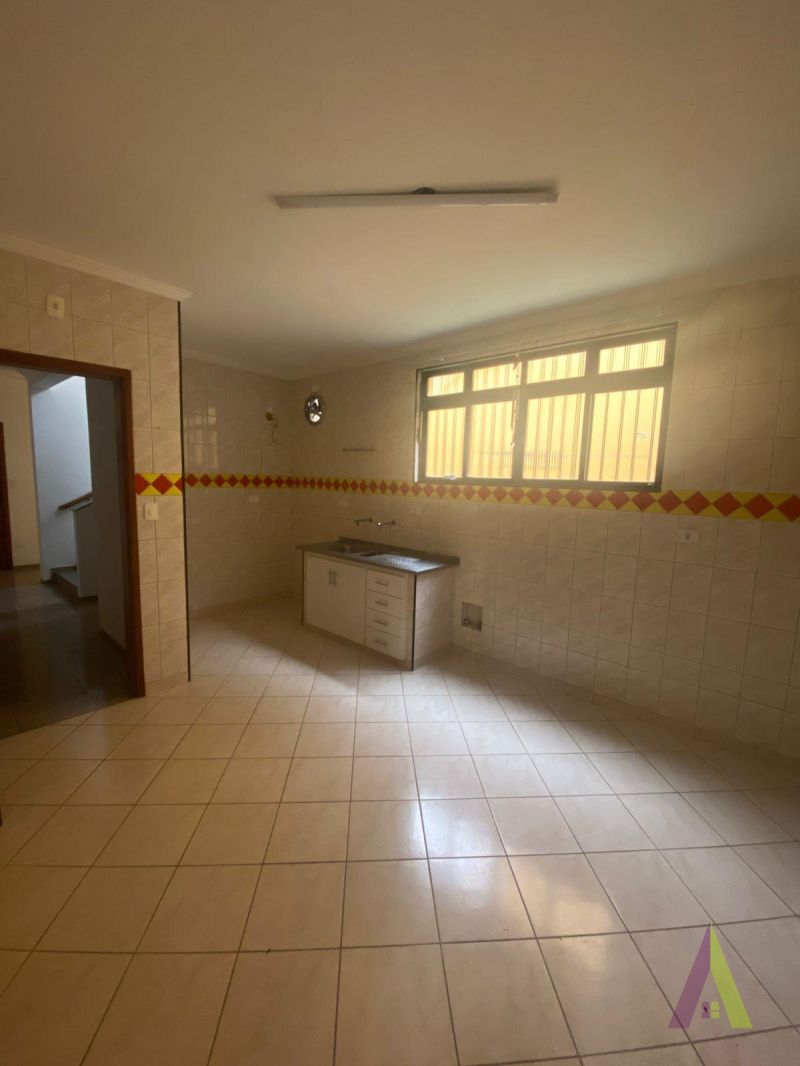 Apartamento com Quintal no Centro de São Roque! 