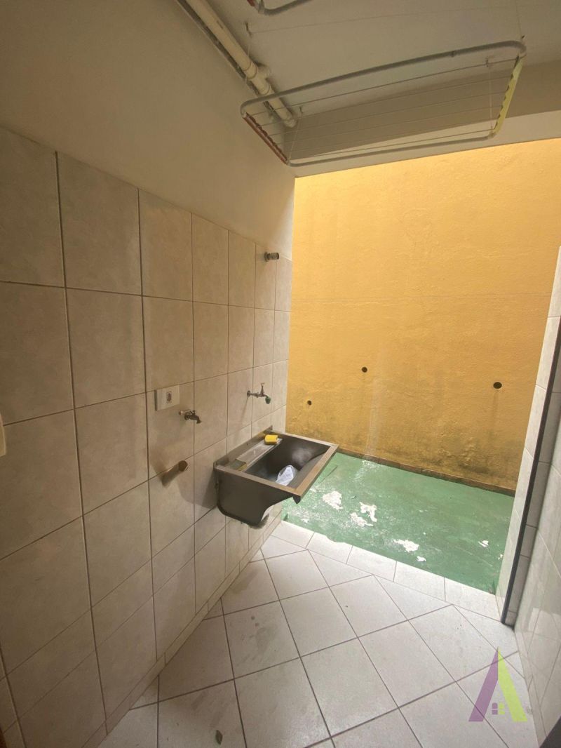 Apartamento com Quintal no Centro de São Roque! 