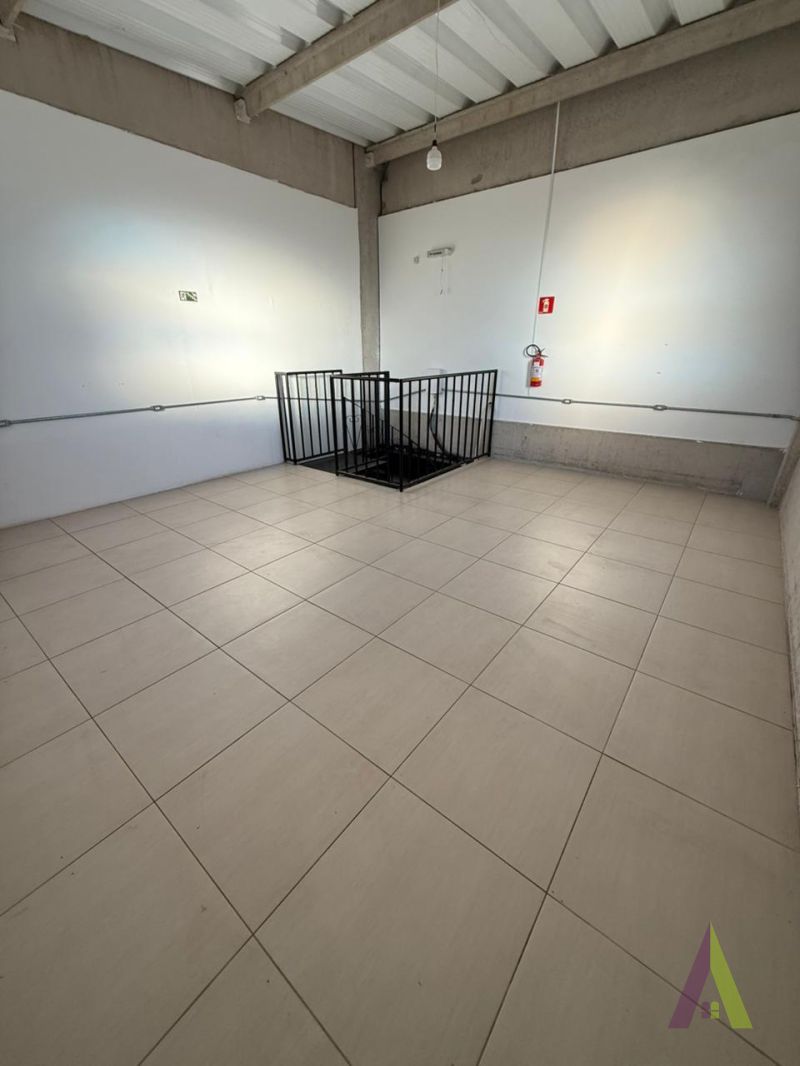 Ponto Comercial em Mall de Lojas de São Roque!