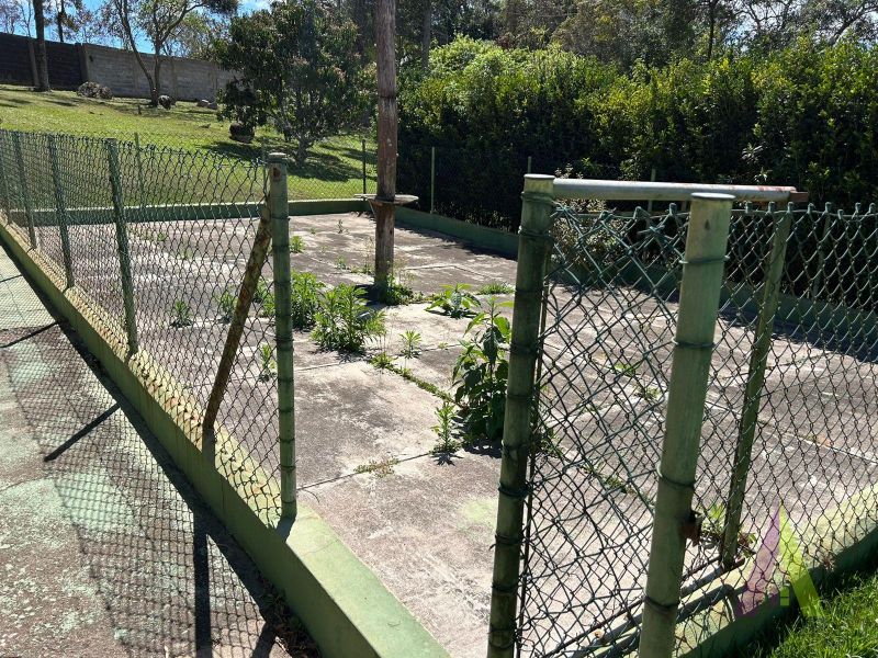 Terreno Plano e Murado em São Roque! 