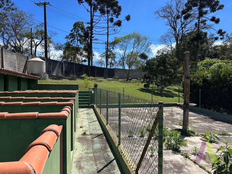 Terreno Plano e Murado em São Roque! 