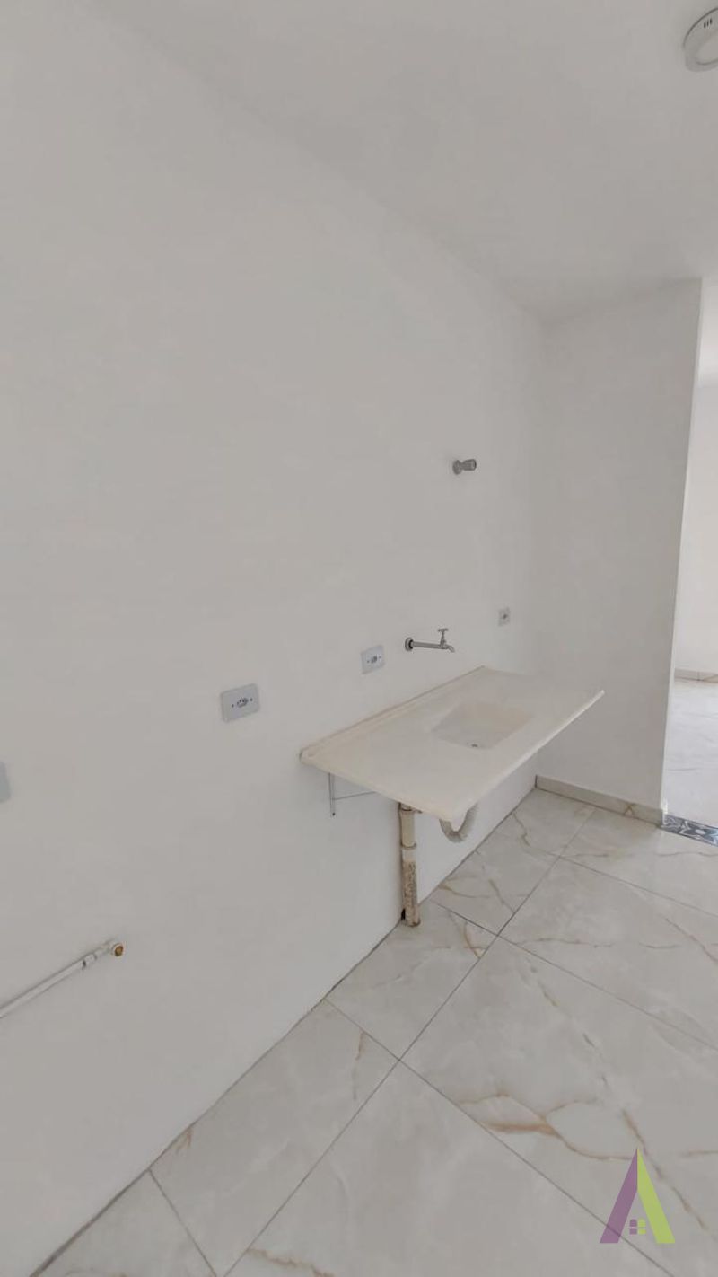 Apartamento no Bairro Marmeleiro em Mairinque!