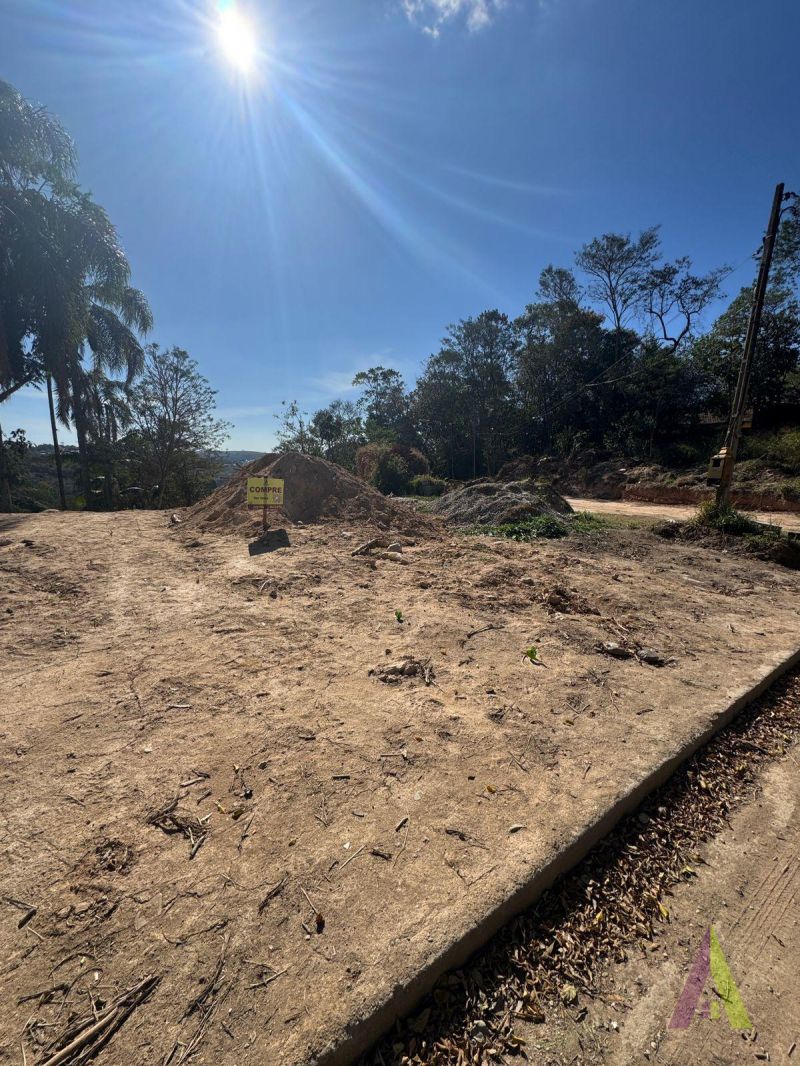 Terreno Plano Pronto para Construir em São Roque!