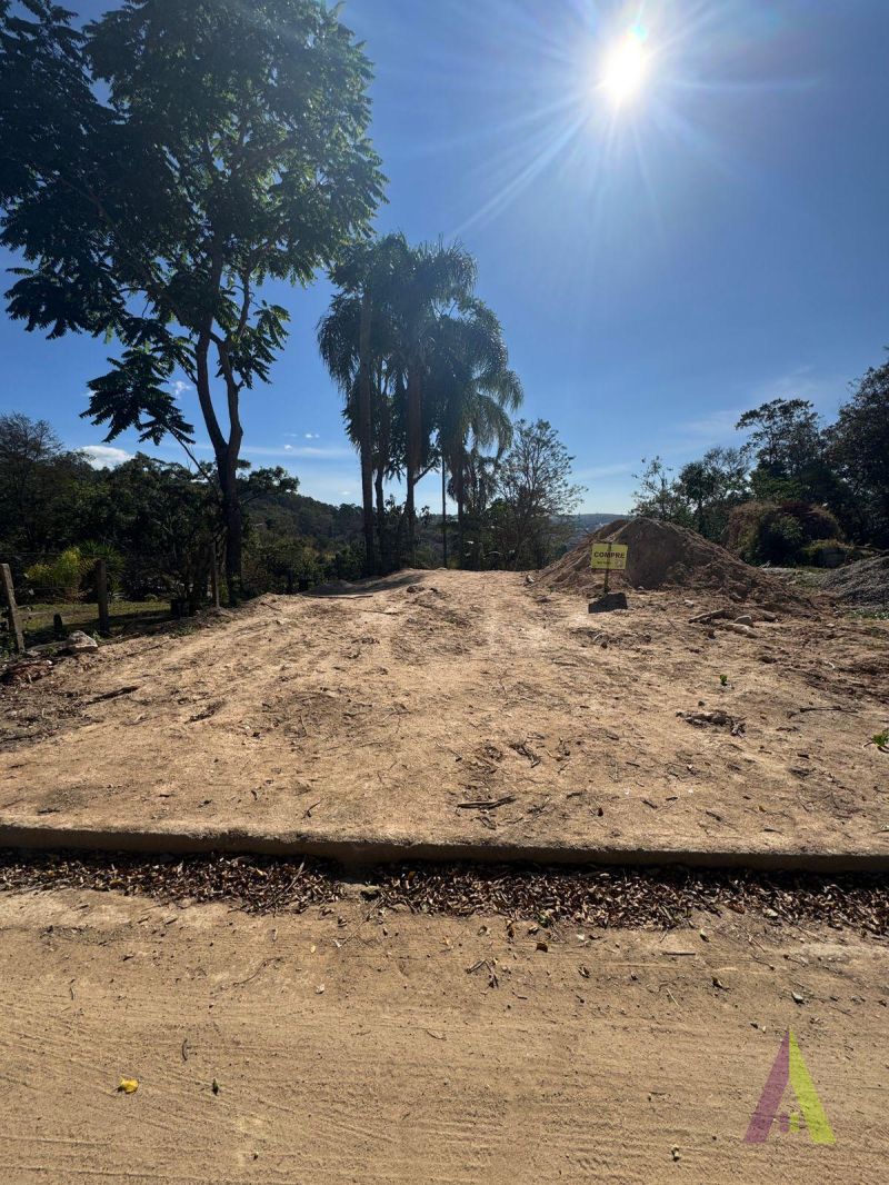 Terreno Plano Pronto para Construir em São Roque!