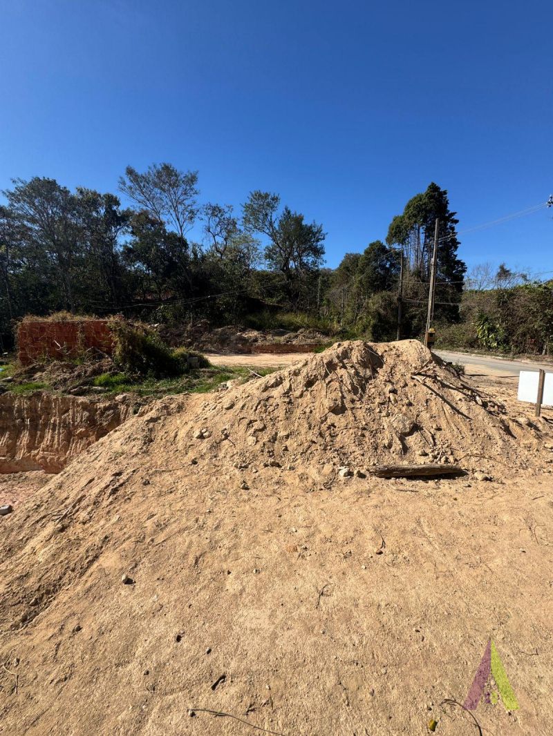 Terreno Plano Pronto para Construir em São Roque!